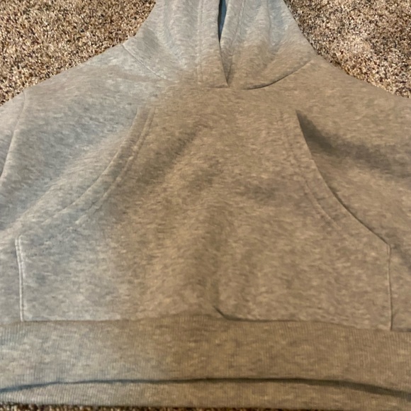 Shein GRAY CROP HOODIE - Picture 7 of 7